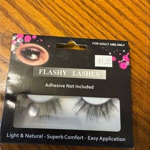 Flashy Lashes with Natural Look